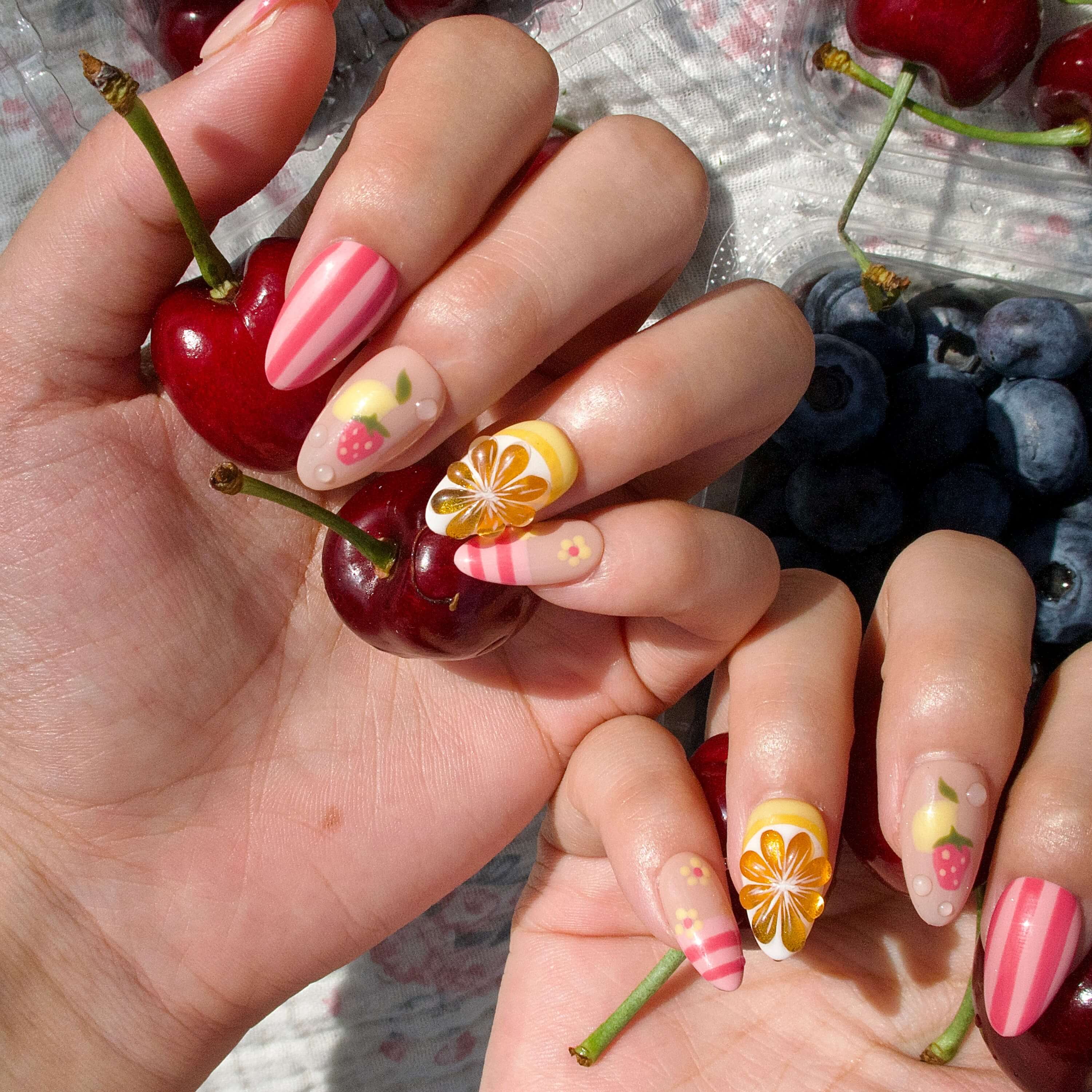 ليموناضة التوت